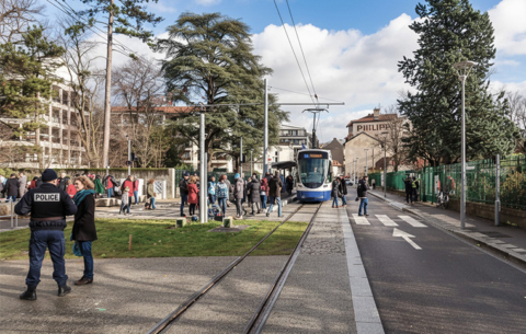 25121 ANNEMASSE TRAM_photo retouchée5
